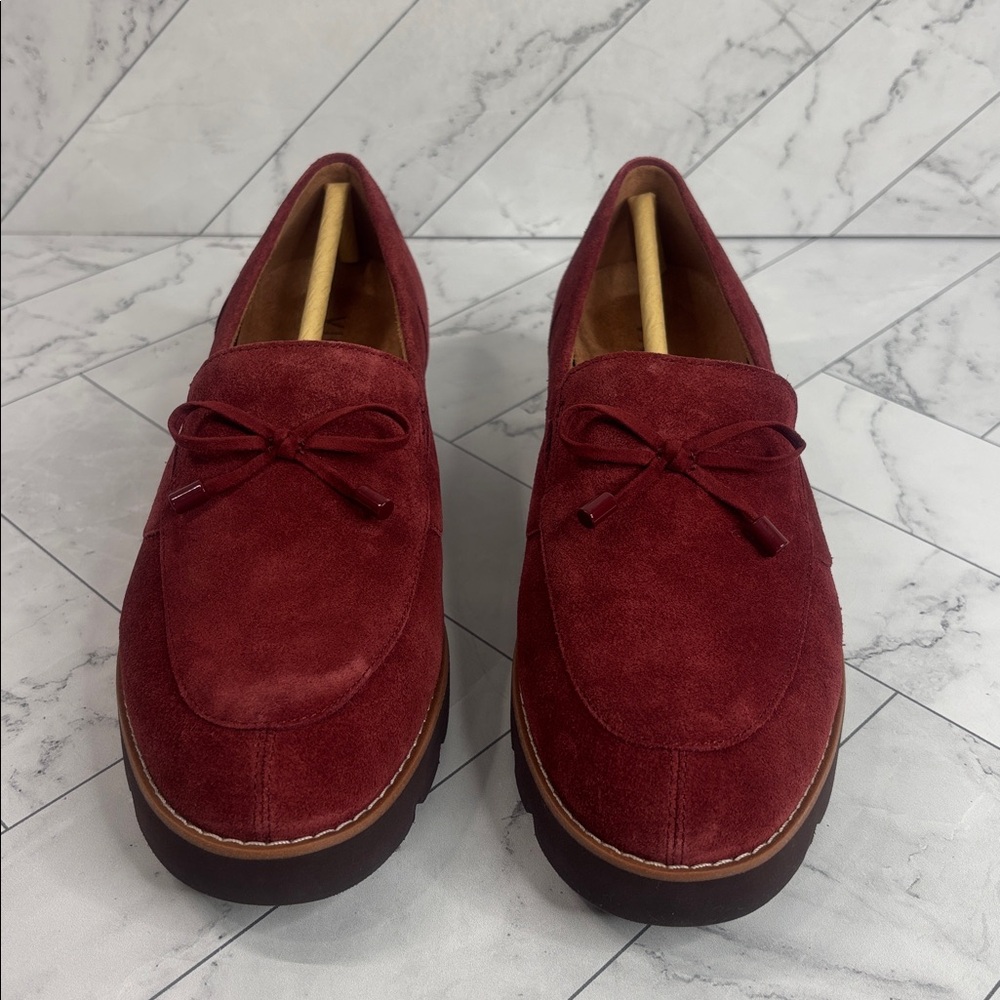NWT Vionic Womens Charm Finley Burgundy Suede Comfort Supportive Loafers Size 8W - Picture 2 of 8